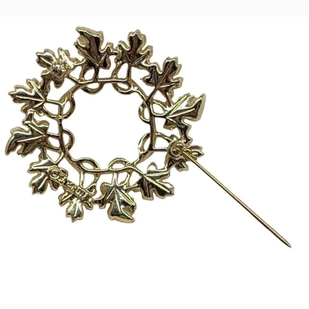 Maple Leaf Wreath Silver Gold Tone Brooch Pin Vintage Signed Sarah Coventry